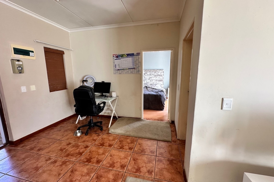 1 Bedroom Property for Sale in Parklands Western Cape